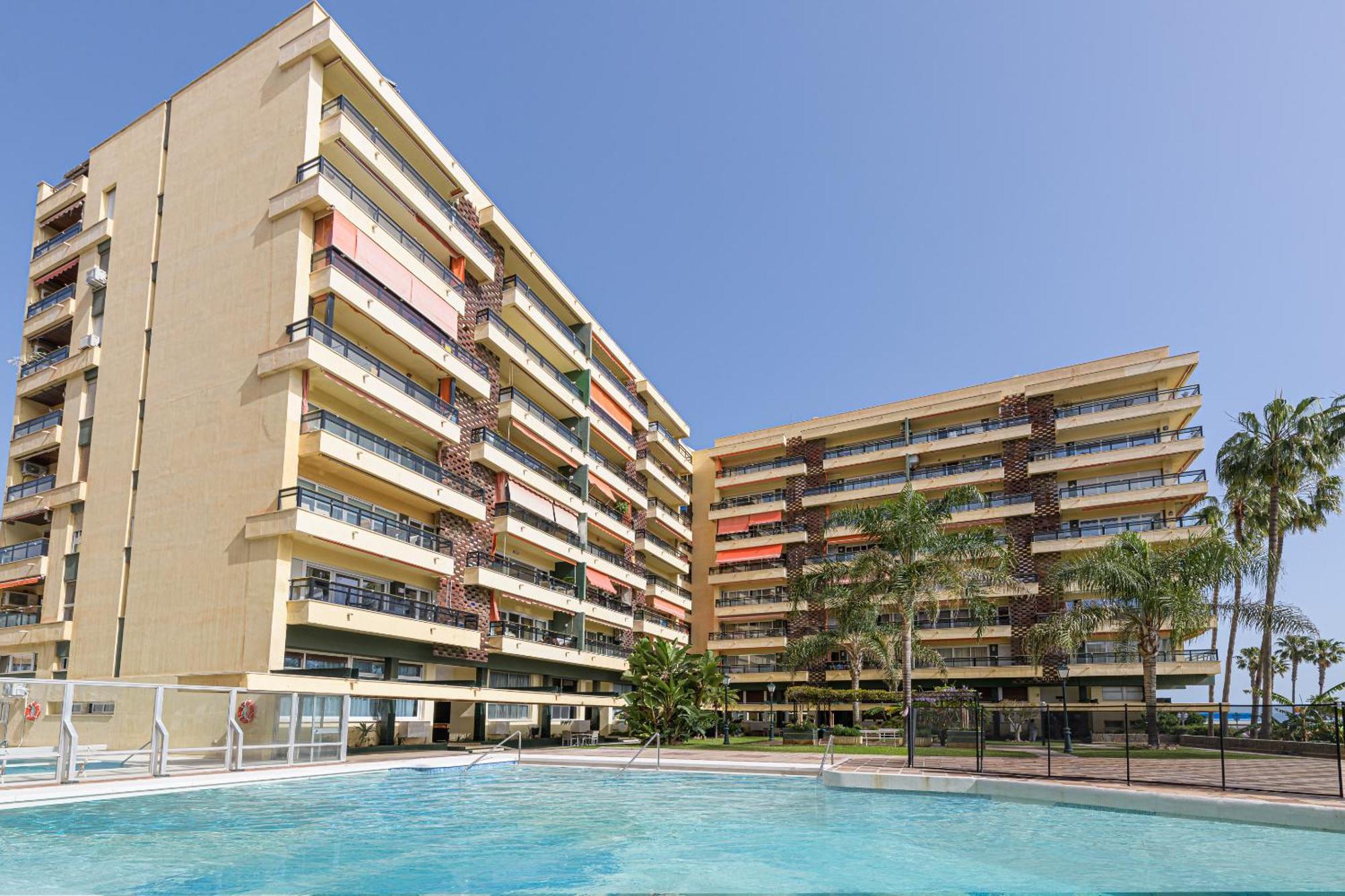 Апартаменти Amazing Carihuela View & Parking Торремолінос Екстер'єр фото